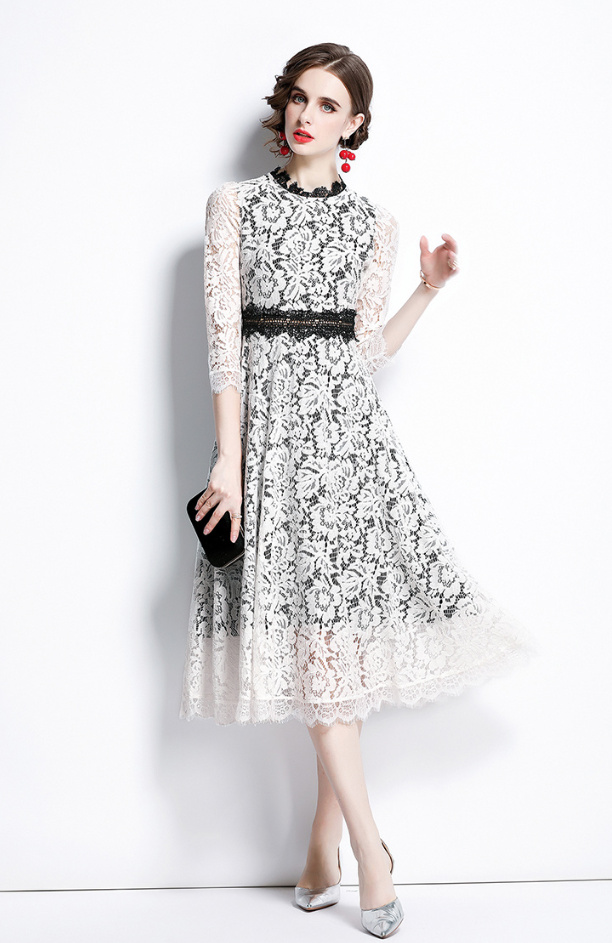 Elegantes Langarm Designer Vintage Style Kleid in Weiß mit Spitze