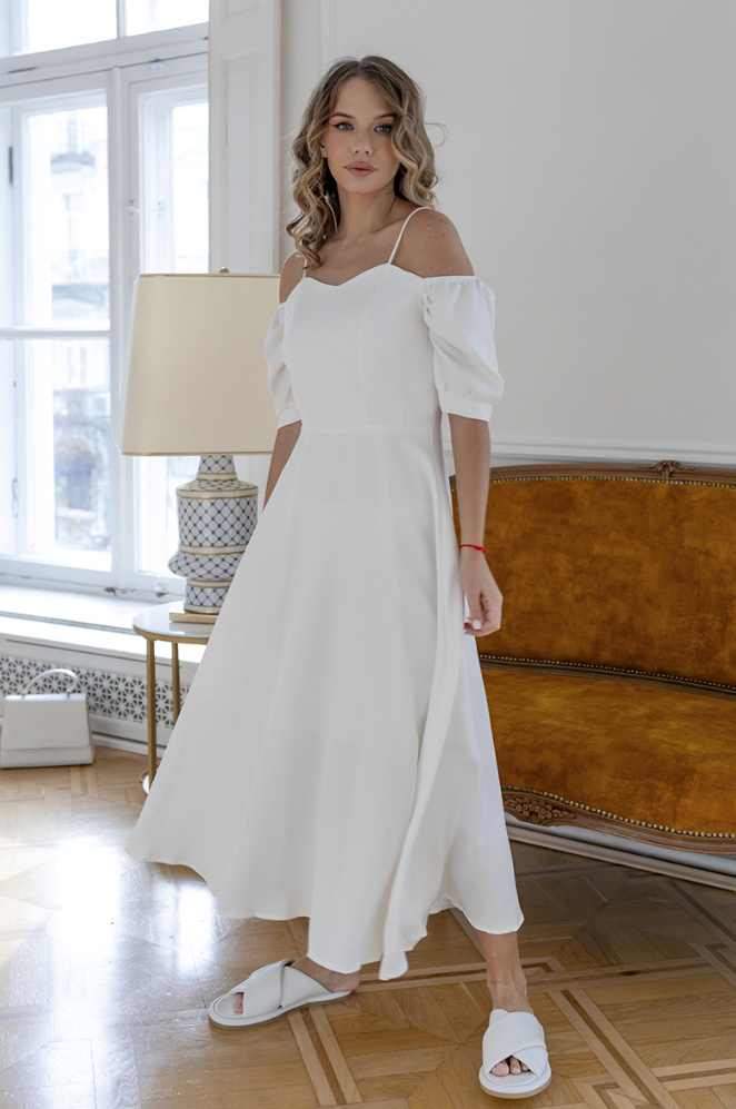 Elegantes Weißes Sommerkleid mit Spaghetti Träger Lang