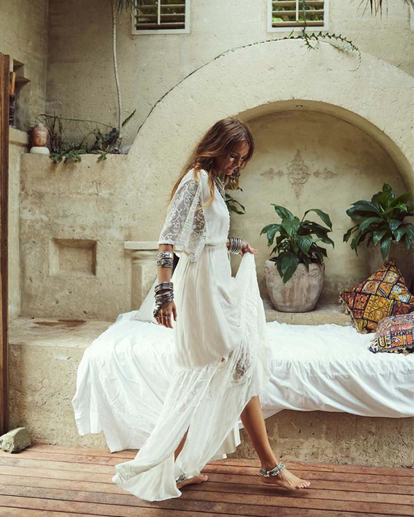 Langarm Boho Style Sommerkleid Aniela in Weiß Lang mit Spitze